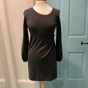 Size small theory knitted dress